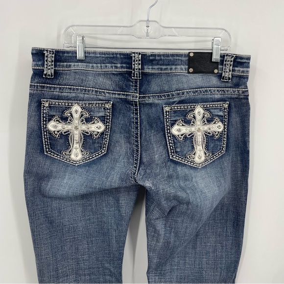 Wired Heart Womens Jeans Wide Leg Sz 34 Studded Gem Cross Back Pockets long tall - Picture 2 of 9